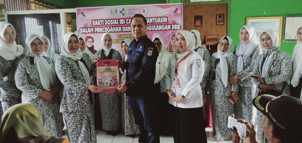 Dalam Rangka Pencegahan dan Penaggulangan DBD, IBI Serta Puskesmas Suak Tapeh Lakukan Baksos.