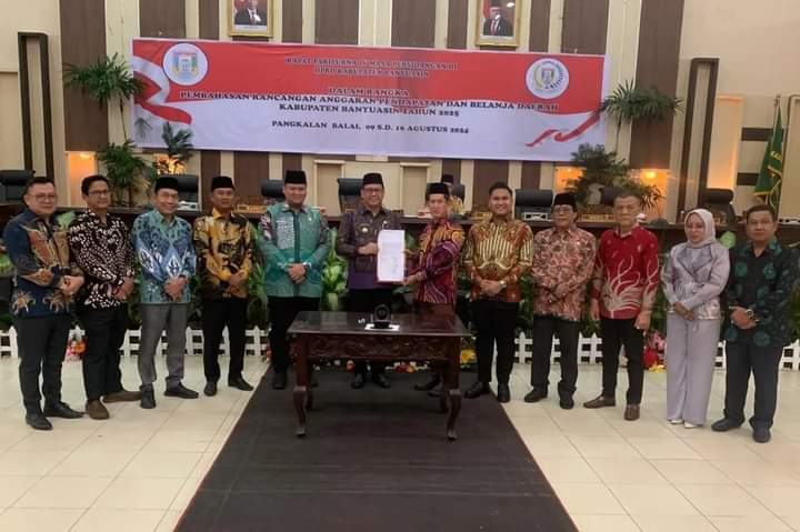 Rapat Paripurna Ke IV Masa Persidangan III Pengesahan RAPBD Tahun 2025. Ini Yang Disampaikan Pj Bupati Banyuasin.