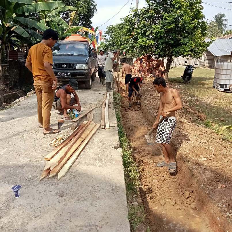Pemerintah Desa Bengkuang Bangun Siring Sepanjang 296 Meter.