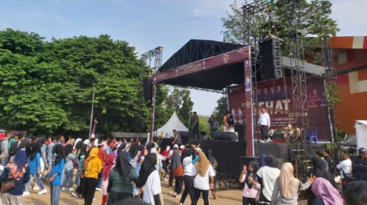 KPU Banyuasin Menyelenggarakan Senam Sehat Bersama, Ketua KPU Ajak Masyarakat Aktif Berpartisipasi di Pilkada 2024.