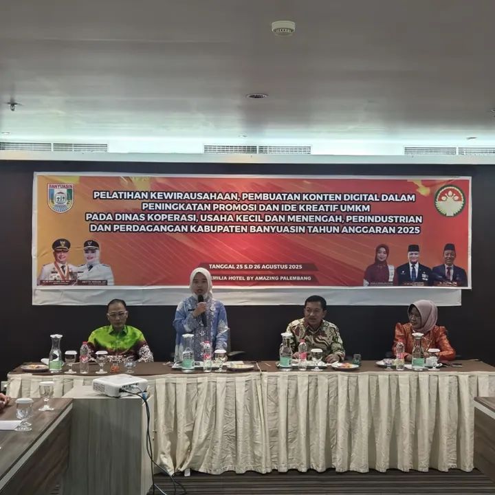 Ketua Dekranasda Kabupaten Banyuasin Nabila Askolani buka pelatihan Kewirausahaan